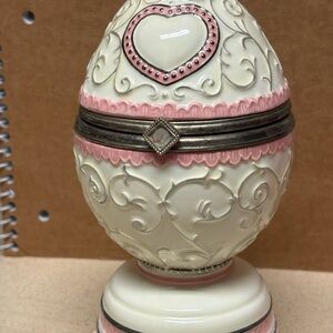 Decorative Cream and Pink Egg Trinket Box with doves inside and plays music